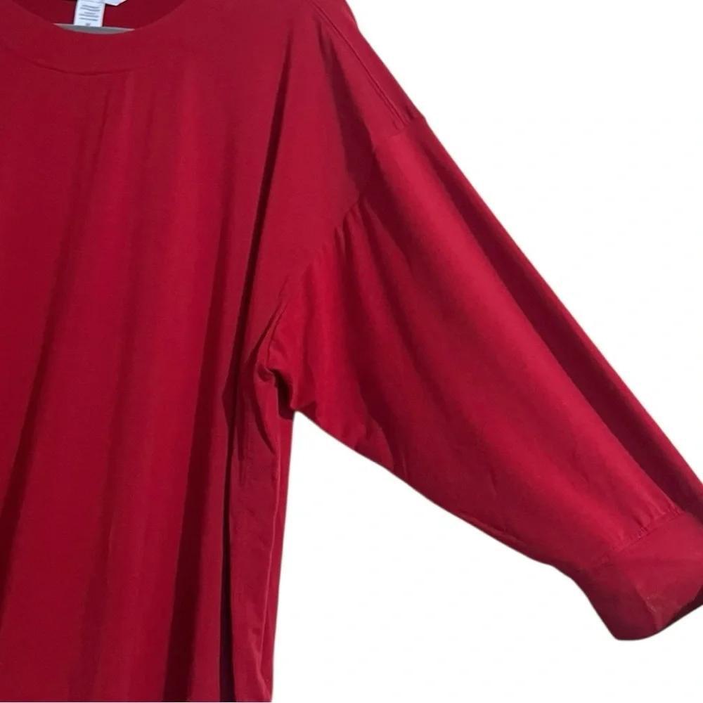Athleta Balloon 3/4 Sleeve Matador Crewneck Scoop Hem Tee in Red Medium